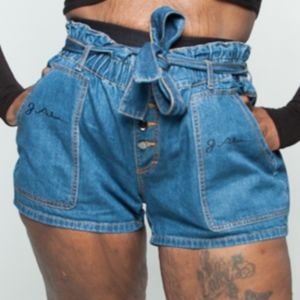 Plussize denim shorts